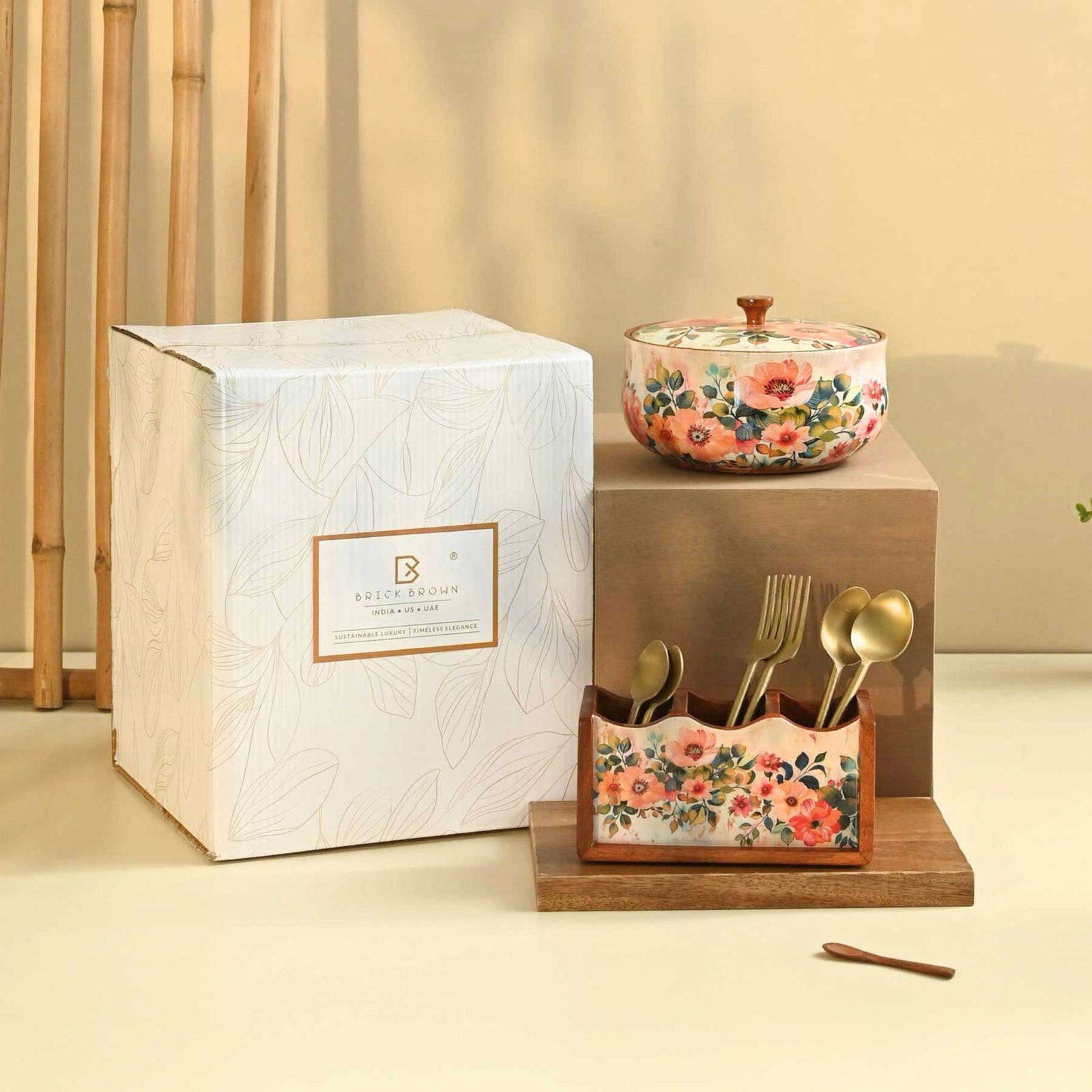 Solid Timeless Dining Gift Set