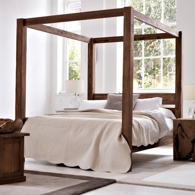 Solid Wood Poster Bed Contrast