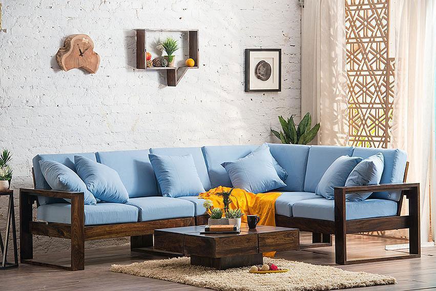 4 Reasons to Choose Solid Wood Furniture for Your Home