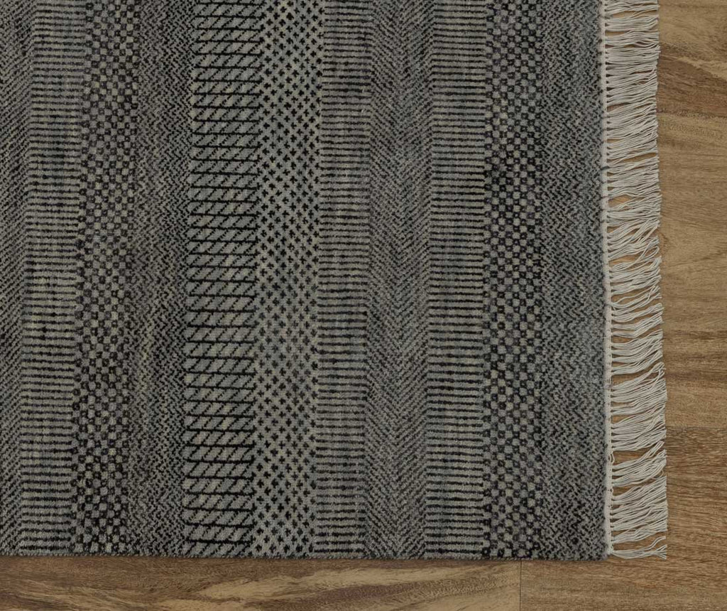 Luxury - Mandia Grey Wool & Bamboo Silk Hand Knotted Premium Carpet
