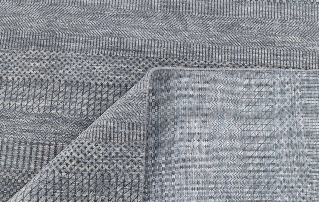 Luxury - Davos Grey Charcoal Wool & Bamboo Silk Hand Knotted Premium Carpet