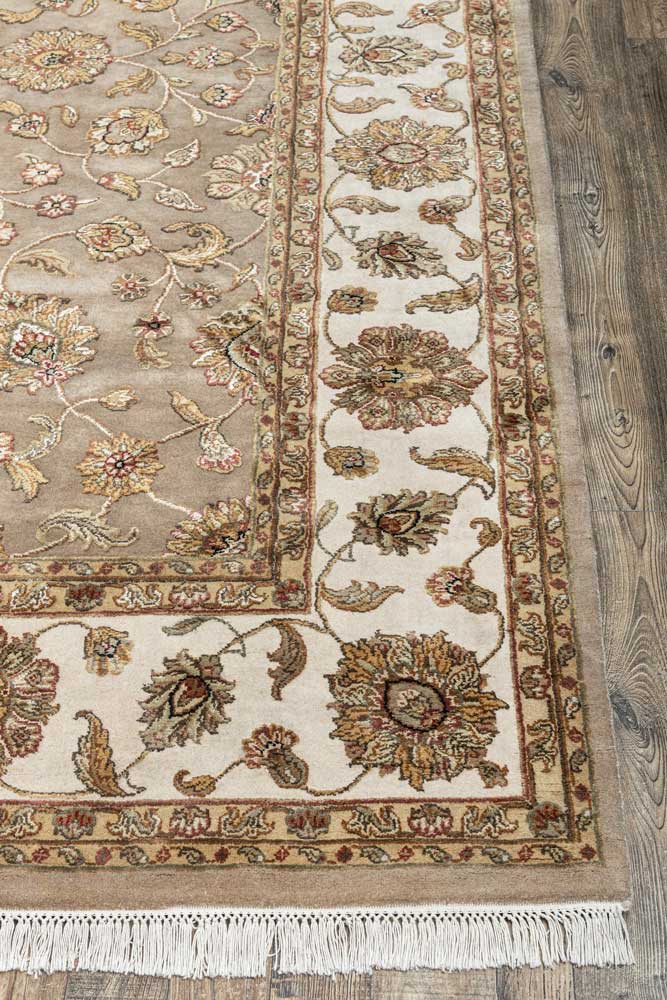 Luxury - Basis Sand Ivory Wool & Silk Hand Knotted Premium Carpet