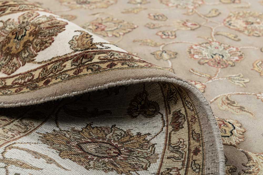 Luxury - Basis Sand Ivory Wool & Silk Hand Knotted Premium Carpet