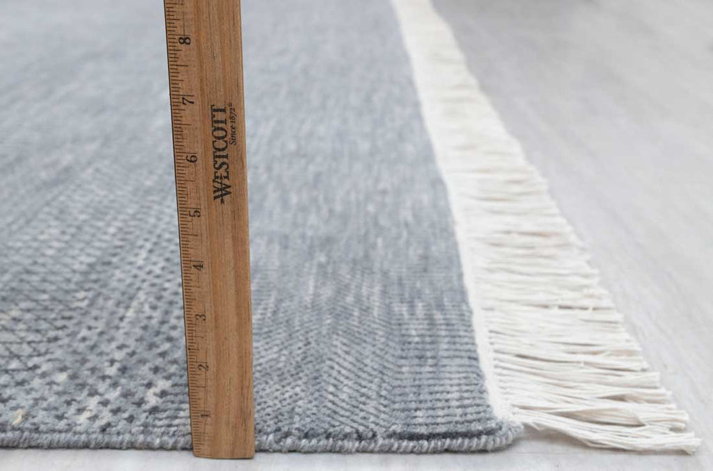 Luxury - Davos Grey Charcoal Wool & Bamboo Silk Hand Knotted Premium Carpet