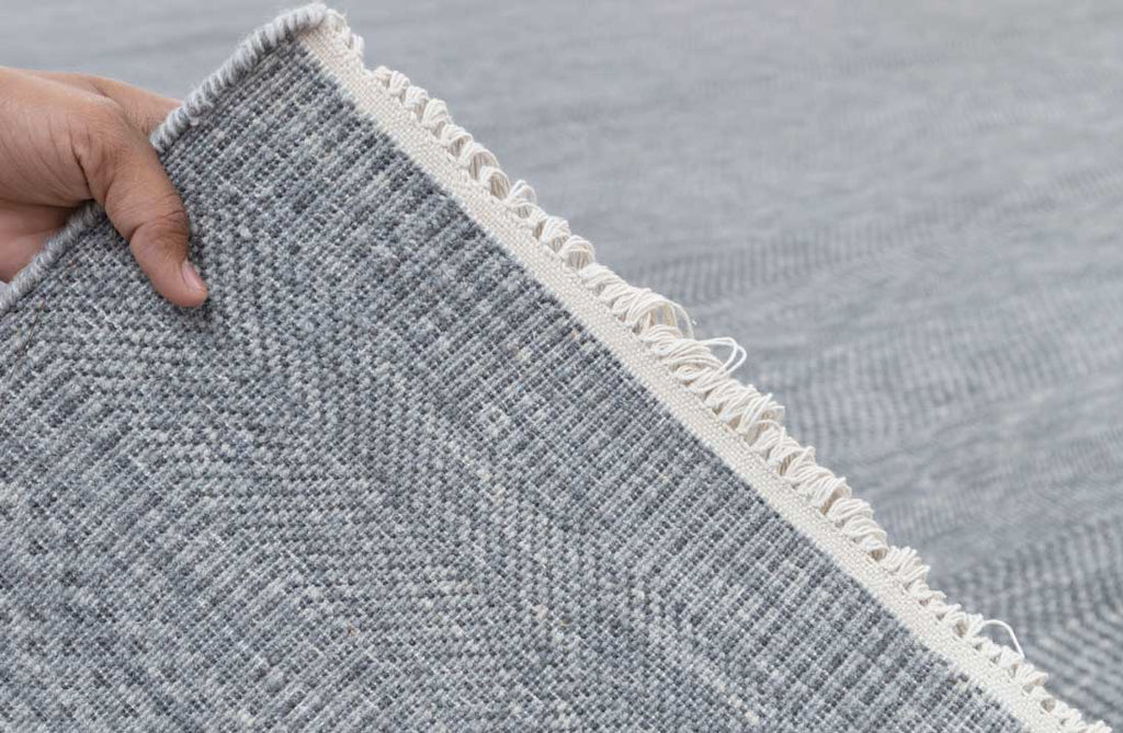 Luxury - Davos Grey Charcoal Wool & Bamboo Silk Hand Knotted Premium Carpet