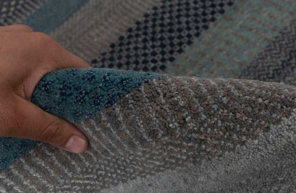 Luxury - Oregon Blue Grey Camel Wool & Bamboo Silk Hand Knotted Premium Carpet