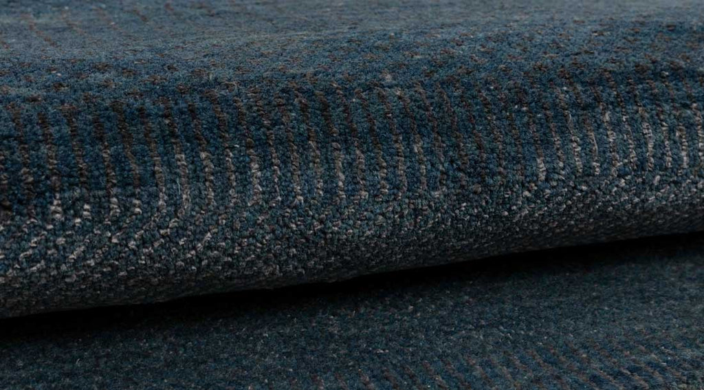 Luxury - Gradient Blue Grey Wool & Bamboo Silk Hand Knotted Premium Carpet