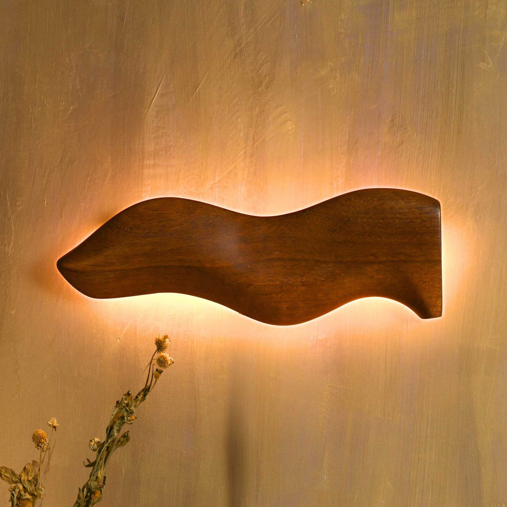 Solid Riva Wall Light