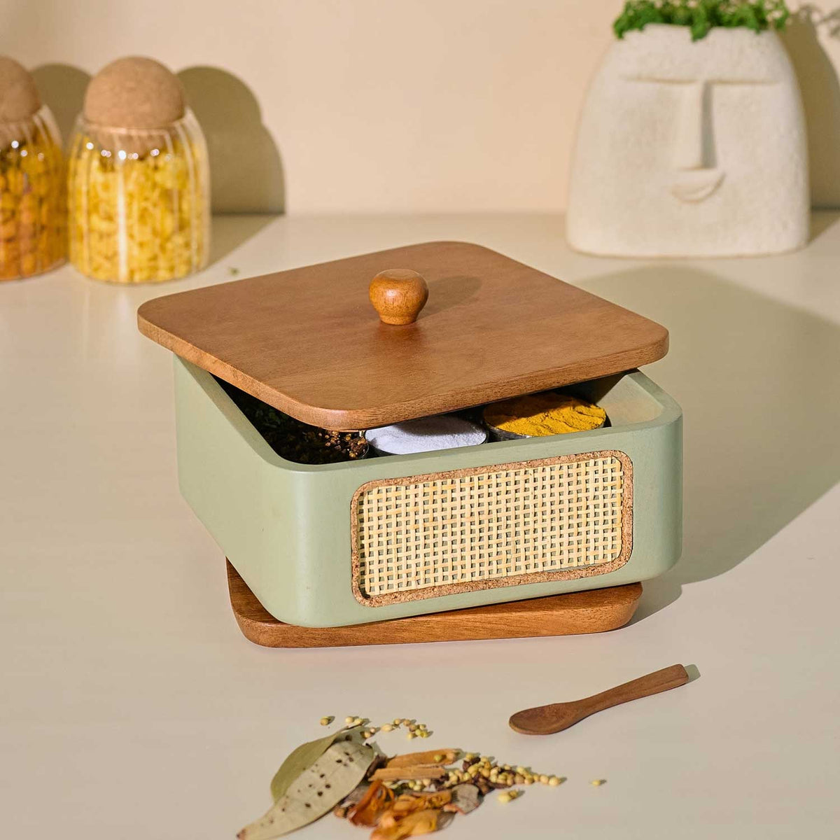 Solid Jali Masala Box
