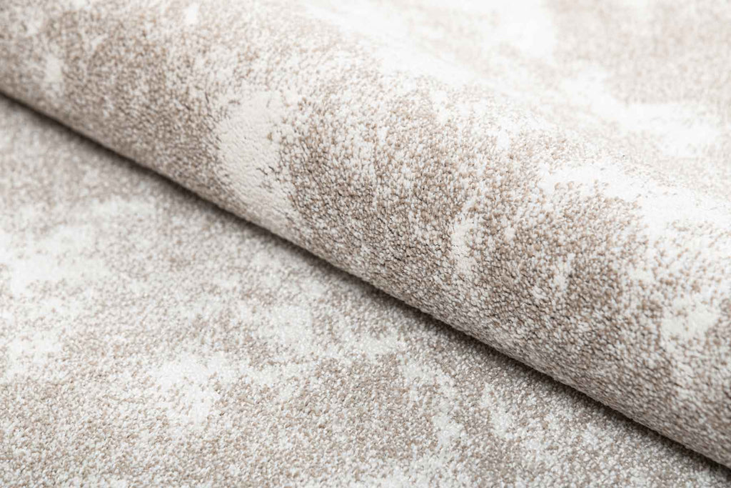 Flora 1404-White Sand 100% Polyester Yarn Machine Made