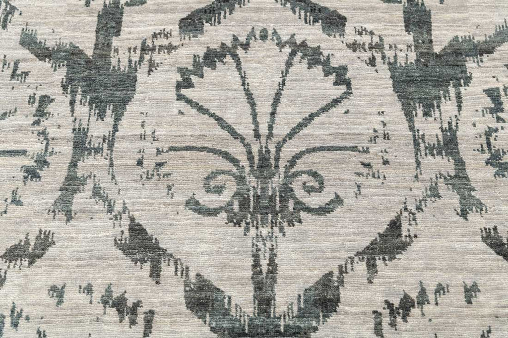 Luxury - Pristine Grey Woolen Hand Knotted Premium Carpet