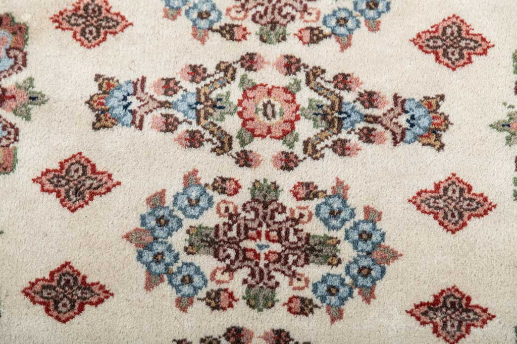 Luxury - Echo Beige Maroon Woolen Hand Knotted Premium Carpet