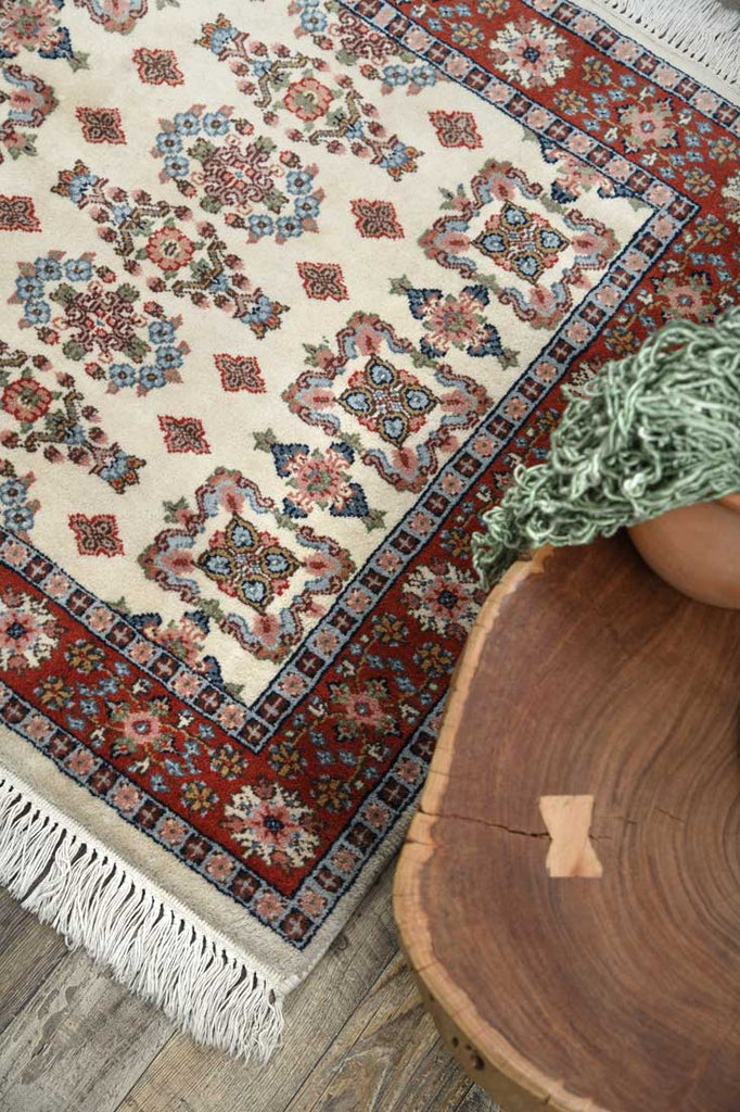 Luxury - Echo Beige Maroon Woolen Hand Knotted Premium Carpet