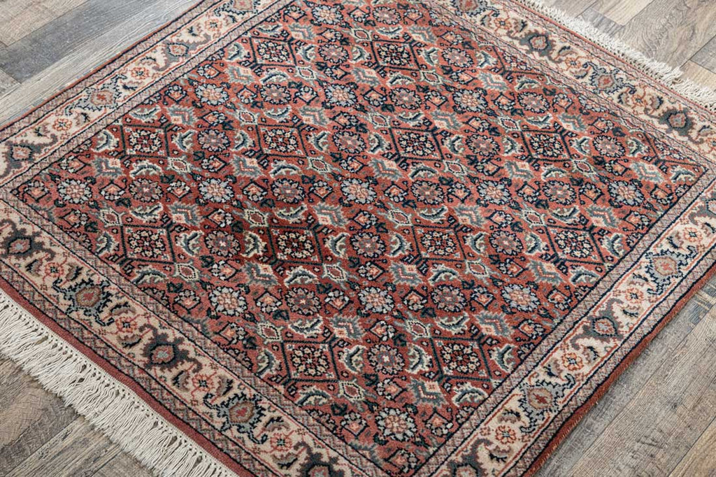 Luxury - Echo Pink Ivory Woolen Hand Knotted Premium Carpet