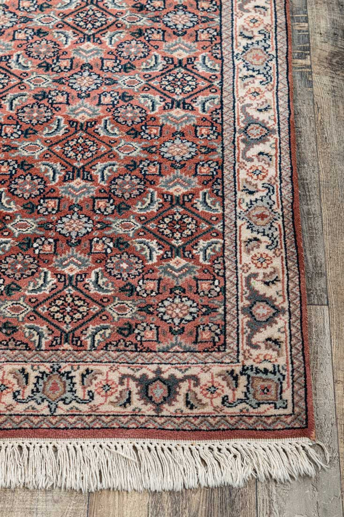 Luxury - Echo Pink Ivory Woolen Hand Knotted Premium Carpet