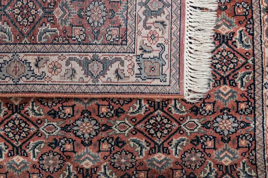 Luxury - Echo Pink Ivory Woolen Hand Knotted Premium Carpet
