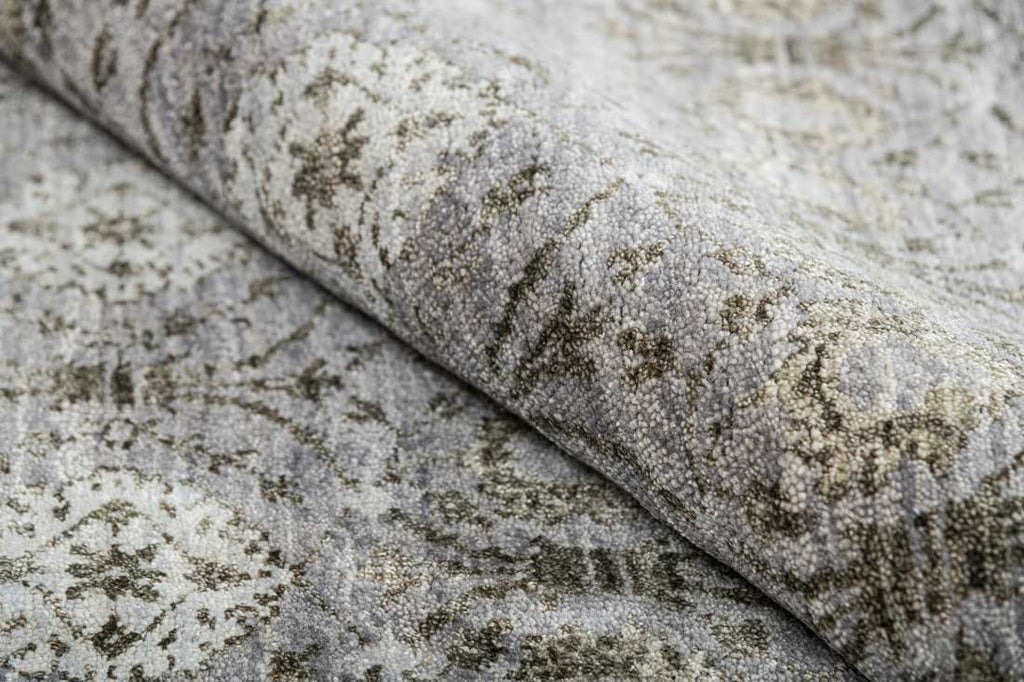 Luxury - Recurrent Grey Green Wool & Bamboo Silk Hand Knotted Premium Carpet