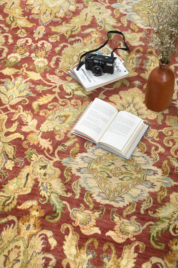 Luxury - Kundan Butti Rust Black Woolen Hand Knotted Premium Carpet