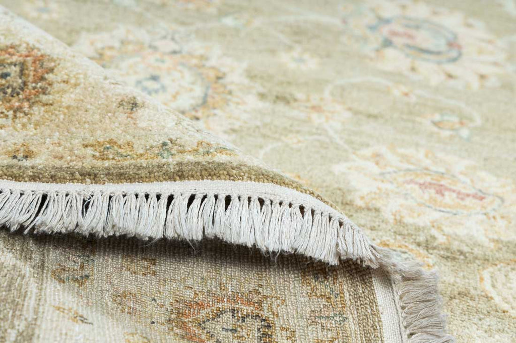 Luxury - Boulder Ivory Beige New Zealand Wool Hand Knotted Premium Carpet