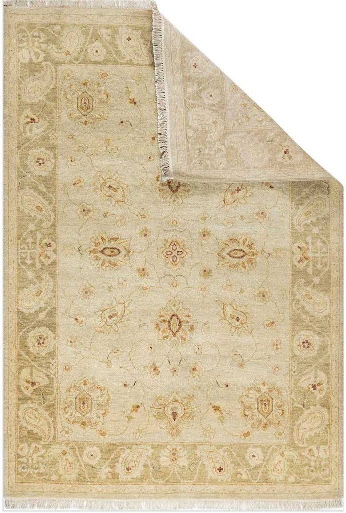 Luxury - Hana Ivory Beige New Zealand Wool Hand Knotted Premium Carpet