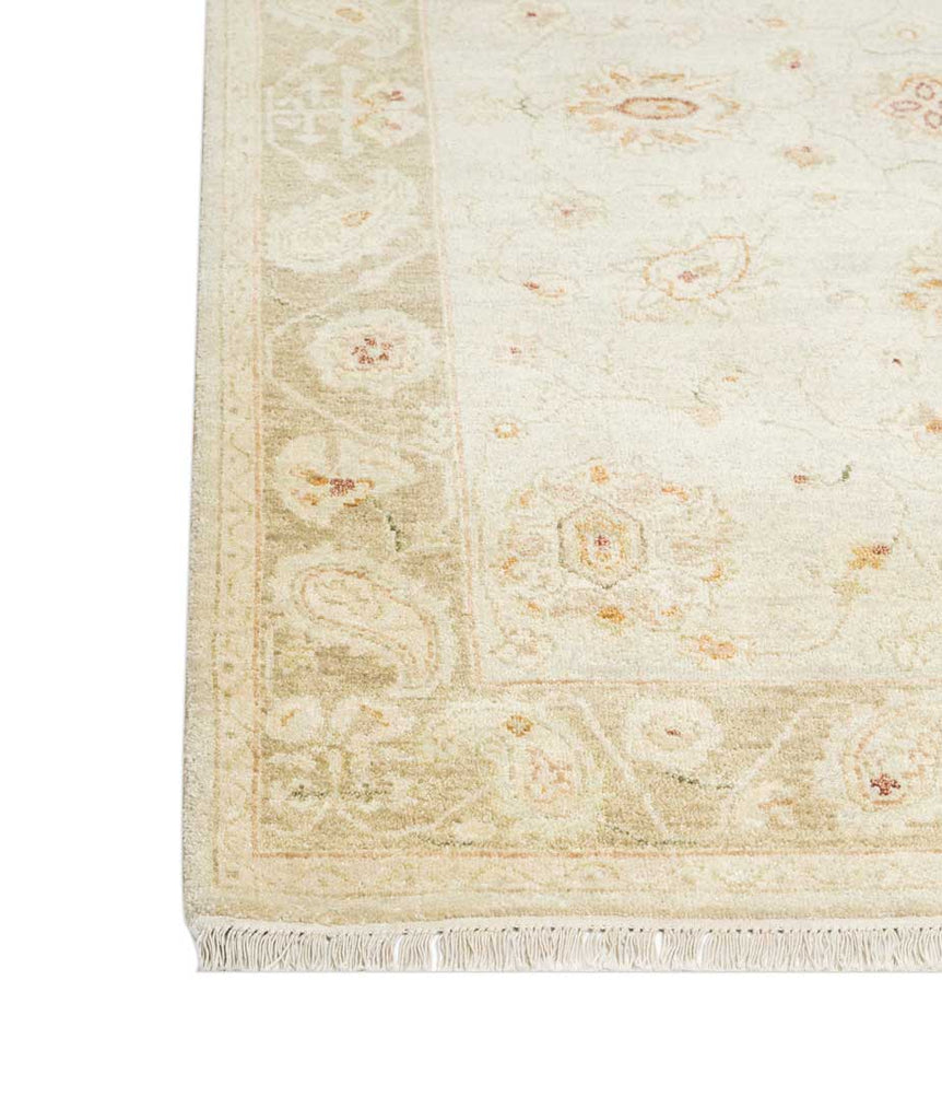 Luxury - Hana Ivory Beige New Zealand Wool Hand Knotted Premium Carpet