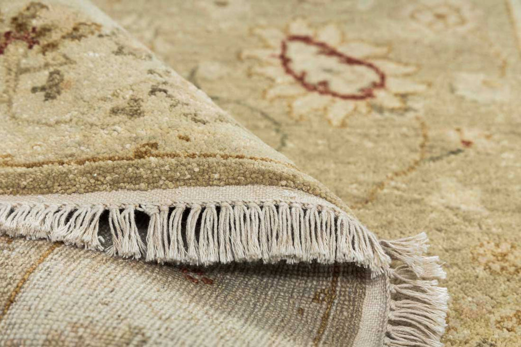 Luxury - Platinum Ivory Beige New Zealand Wool Hand Knotted Premium Carpet