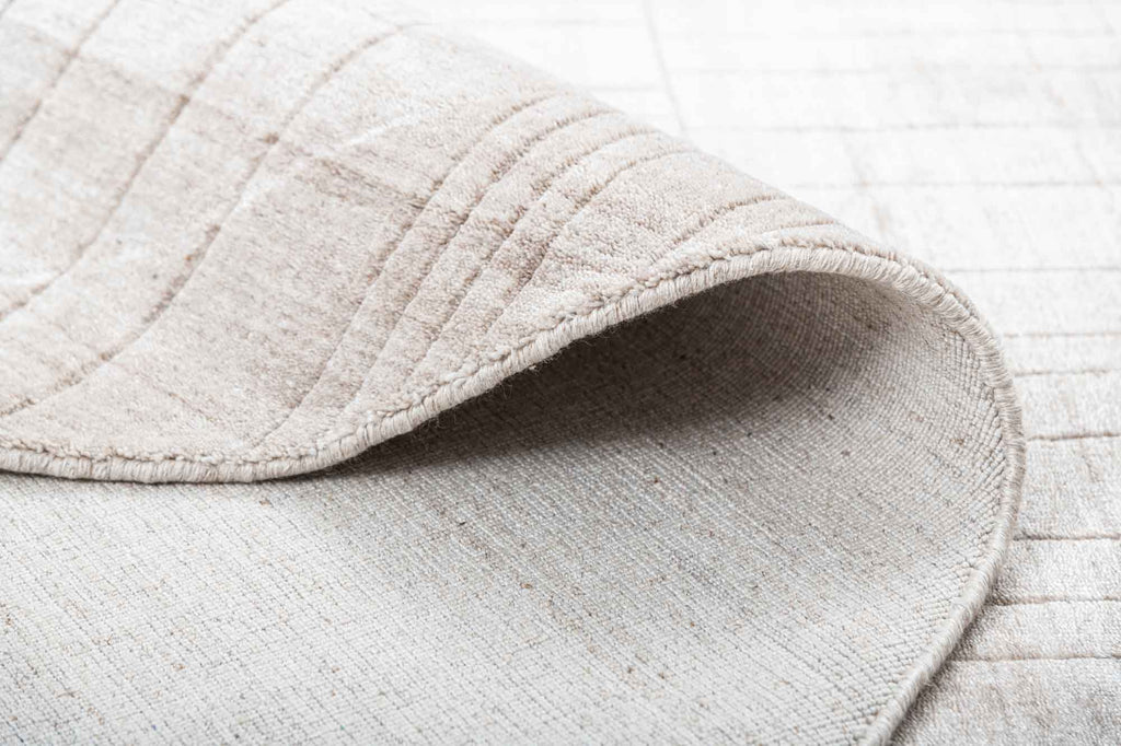 Lines Bean Beige Wool And Bamboo Silk Handloom Carpet