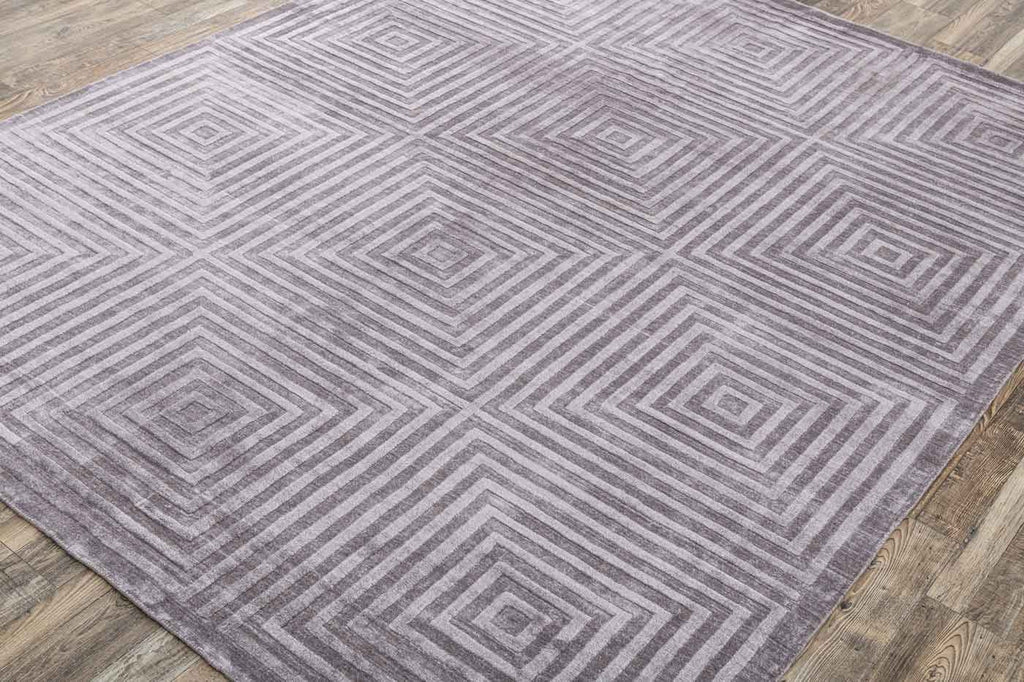Maze Grey Mauve Wool And Bamboo Silk Handloom Carpet