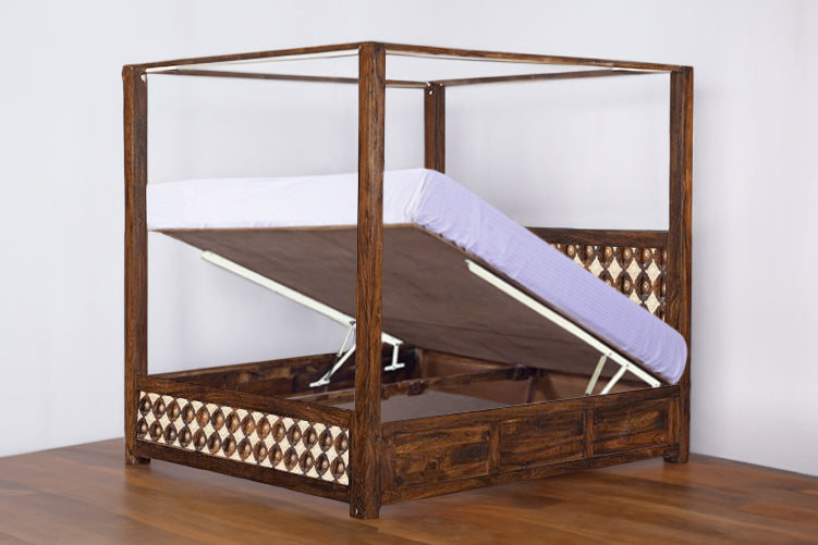 Solid Wood Poster Bed Romeo Brass Royale with Hydraulic Storage