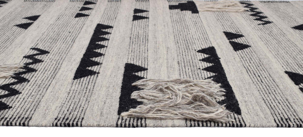 Caldera Natural Wool Handwoven Panja Dhurry Carpet 7.5 x 5