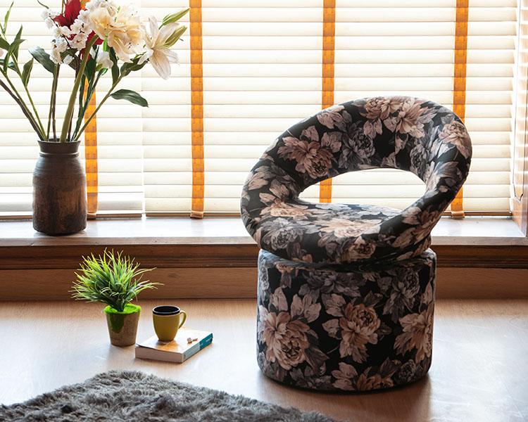 Revolving Lobby / Lounge Chair
