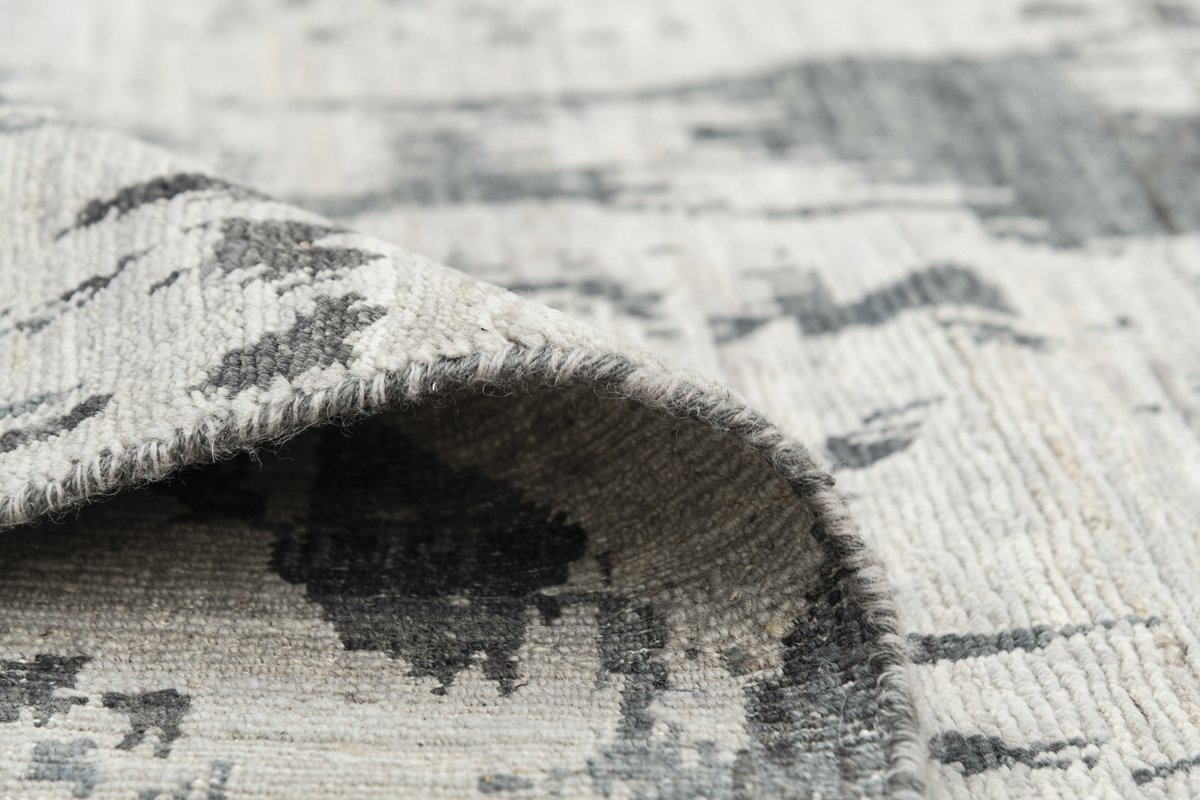 Buy Grey Ethnic Wool Hand Knotted Carpets Online - Saraf Furniture