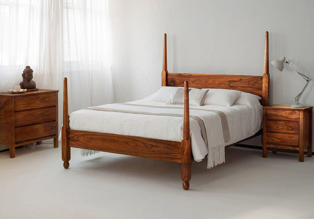 Solid Wood Poster Bed Eva